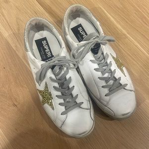 Golden goose sneakers size 40 like new
